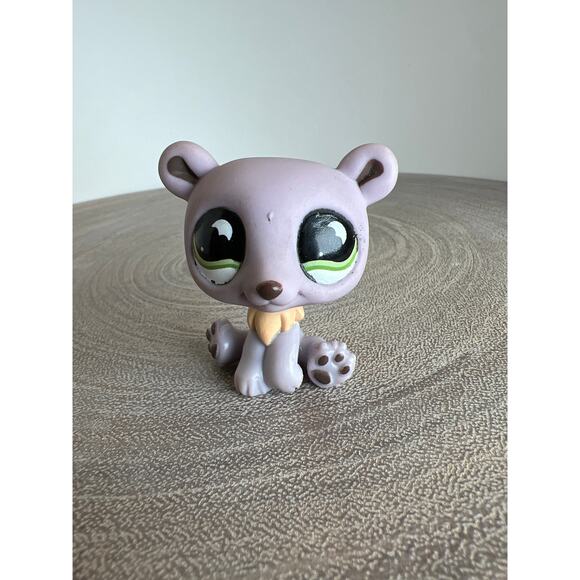 Littlest Pet Shop LPS Polar Bear #833 Hasbro - Picture 1 of 5